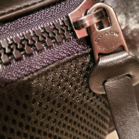 Coach Terrain Belt Bag in Signature - Picture 6 of 9